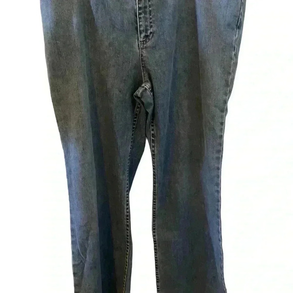 J.Jill Authentic Fit Medium Wash Comfort Bootcut Jeans Size 18 - Picture 2 of 9